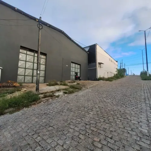 ALUGO GALPÃO EM CANDELÁRIA, 450M2.