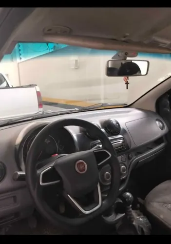 Fiat Uno Vivace Celeb. 1.0 EVO F. Flex 8V 3P 2012