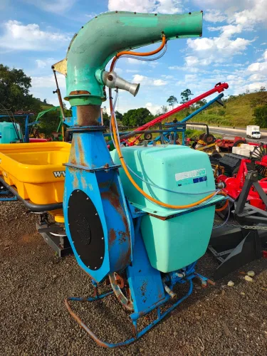 Pulverizador canhão agrícola trator