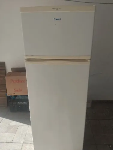 Vende-se Geladeira 