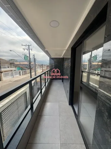 Casa Alta Frente Rua com 2 Quartos 54,84m² - Jdn Melvi- Praia Grande/SP
