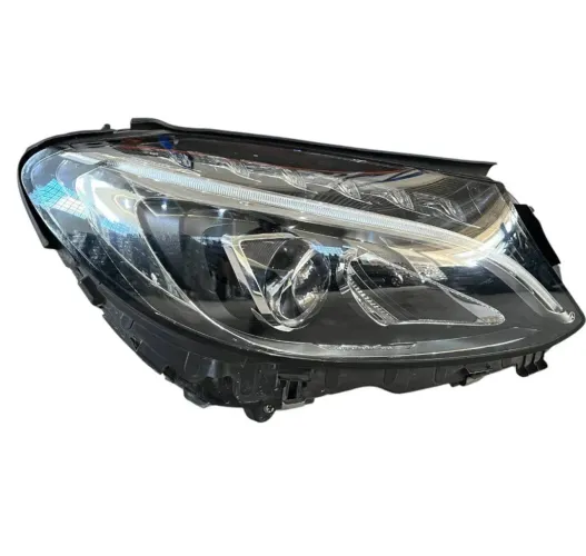 FAROL DIREITO MERCEDES C180 C200 2015 2016 2017 2018