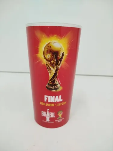 Antigo copo da coca final de 2014