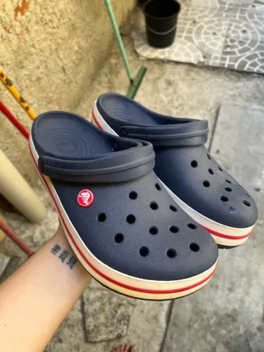 CROCS ORIGINAL TAM 38