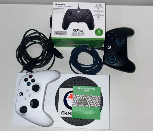 Xbox Series S muito conservado, funcionando perfeitamente e sem detalhes.