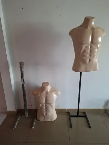 Busto Masculino com Pedestal 