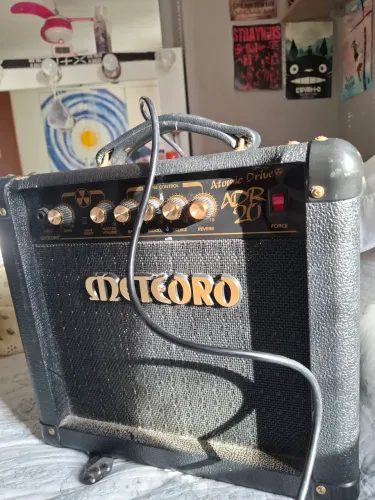 Amplificador Meteoro Atomic Drive ADR 20