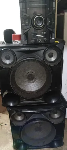alto-falantes do Mini System Samsung MX-FS8000 (conhecido como Samsung Giga Sound