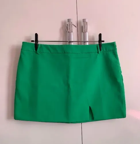 (TAM: M / NOVA!) SAIA ALFAIATARIA VERDE