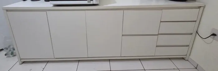 Combo Móveis: Cozinha Completa (com Cooktop), Balcão Grande e Rack Sala
