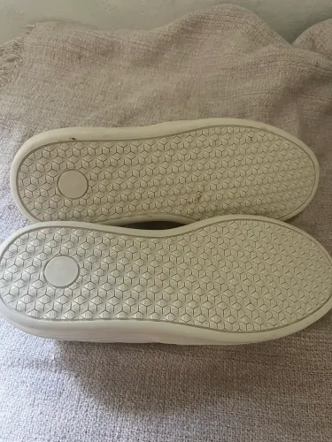 Tênis casual novo