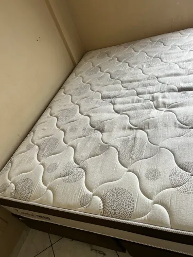 CAMA BOX QUEEN SIZE