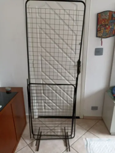 Aramados de pé