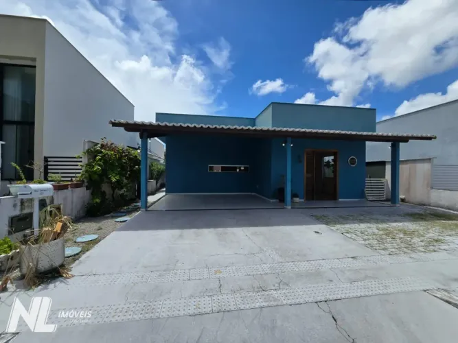 Casa para Locação em Parnamirim com 3 Quartos, Suítes e Área de Lazer Completa