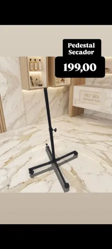 Vendo um pedestal para secador pet 199,00