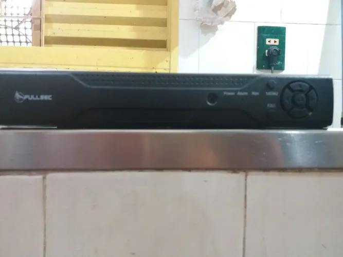 DVR 4 canais  suporta até 4 cameras intelbras  ou outras