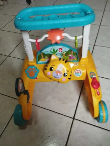 Andador infantil musical várias línguas