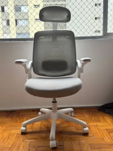 Cadeira Ergonômica Elements Astra Cinza e Branca