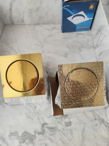 Ralo click 15x15 dourado 