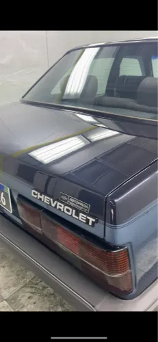 Chevrolet Monza Classic SE 2.0 /mpfi E EFI 2P E 4P 1990
