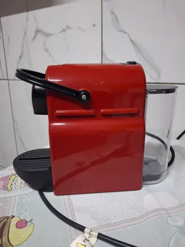 CAFETEIRA NESPRESSO INISSIA