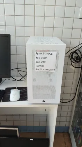 PC Gamer Ryzen 5 2400G SSD 240 8GB memoria
