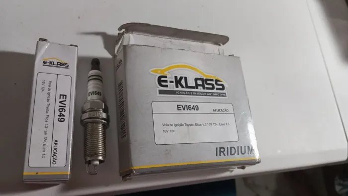 Velas de irídio Etios 