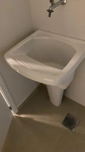 Tanque cerâmica