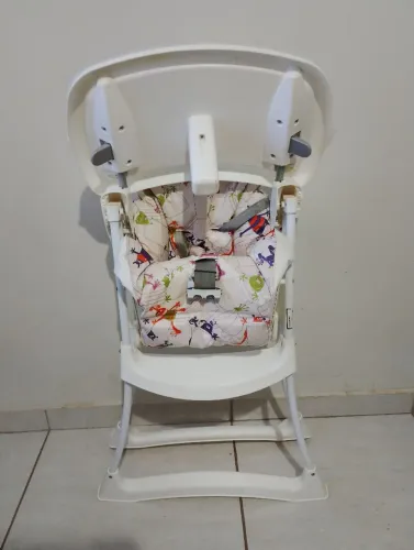Cadeira de alimentação bebê