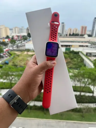 Versão nike apple watch se 2 tam 44 starlight