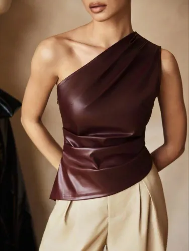 Blusa SHEIN Couro Fake Vinho/Bordô Tam. P