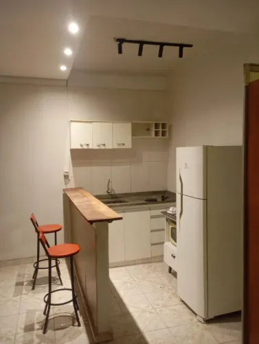 Kitnet Premium no final da av. Abílio machado