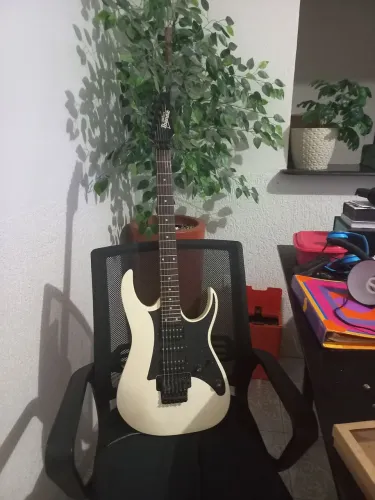 Guitarra IBAÑEZ GIO + AMP Meteoro P/ VIOLÃO