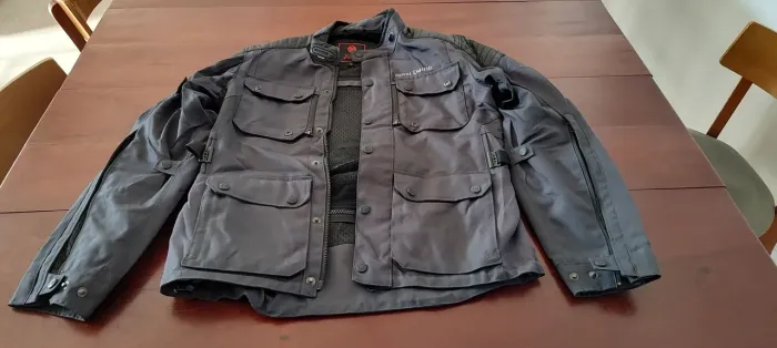 Jaqueta royal Enfield, como nova. Tamanho M