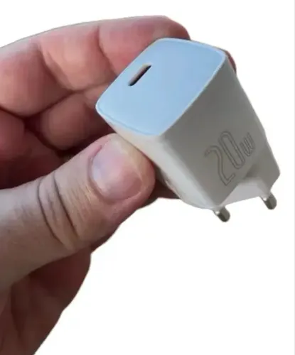 Fonte baseus para iPhone