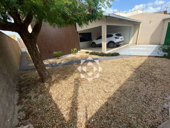 Casa com 4 quartos piscina e edícula em Palmas