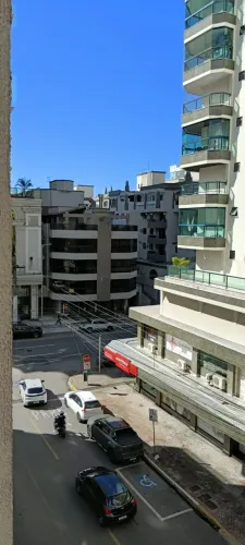 LOCAÇÃO ANUAL - RUA 208 - MEIA PRAIA - R$4.000,00 COM CONDOMÍNIO