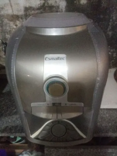 Bebedouro de mesa