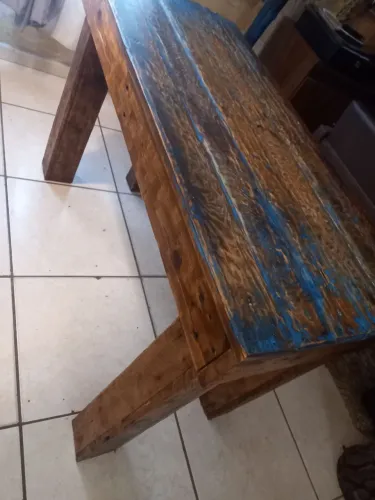 Mesa rústica artesanal