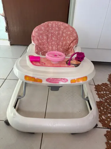 Andador Feminino