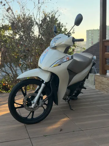 BIZ 125 BRANCA CARAMELO