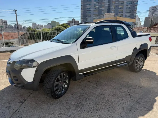 Fiat Strada Adventure1.8/ 1.8 Locker Flex CD 2019