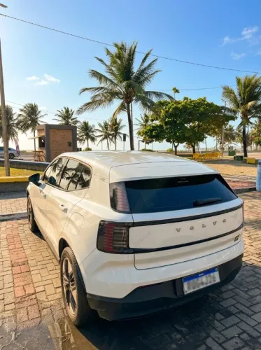 Volvo EX30 E40 Core (elétrico) 2024