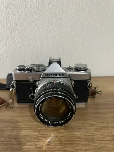 Camera olympus OM-1 clássica 