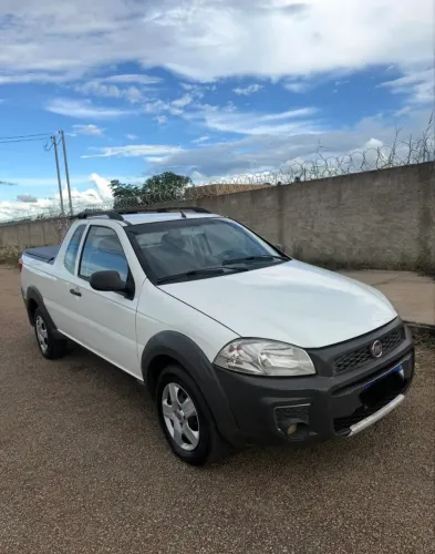 Fiat Strada Adv.1.8 16V Dualogic Flex CD 2014