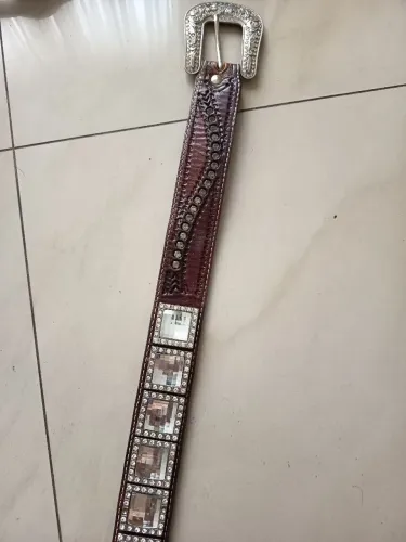 Cinto Country feminino com pedraria 