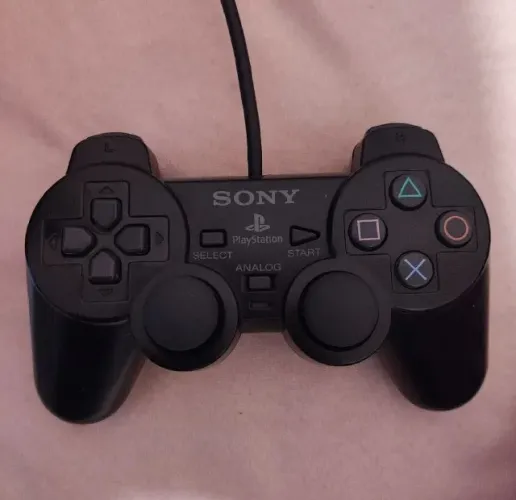 Controle DualShock original ps2 A e H em excelente estado de conservação e uso 100% somos 