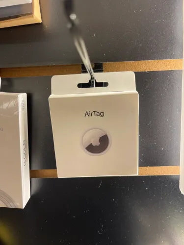 AirTag 