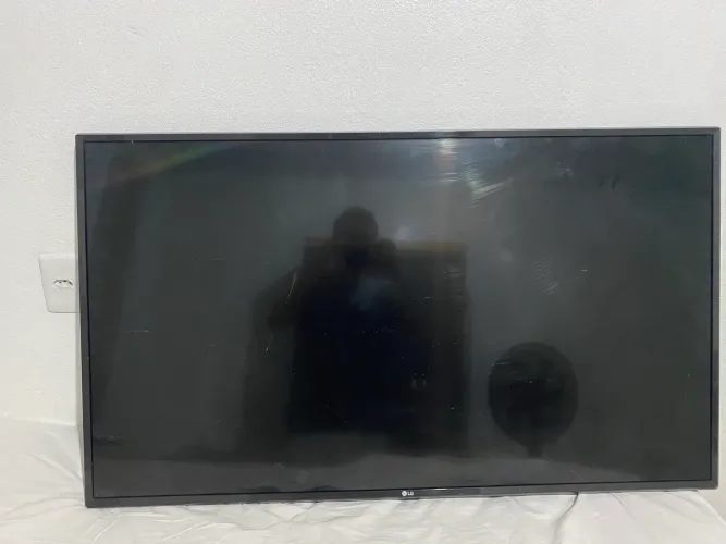TV Smart LG 49" Modelo 49LJ5550