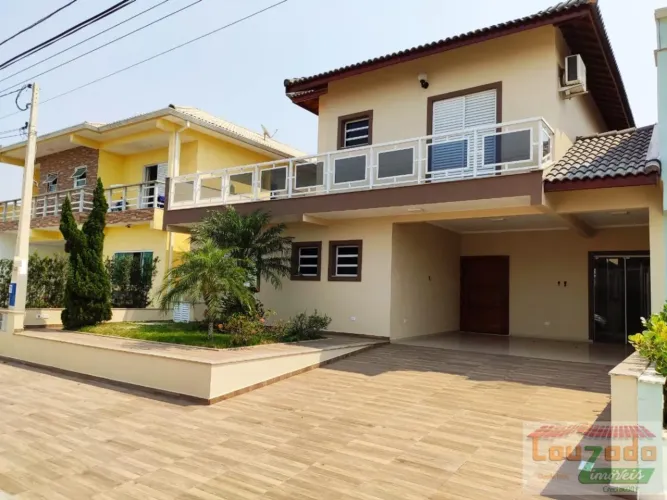 Sobrado para Venda em Peruíbe, Condominio Tres Marias, 4 dormitórios, 4 suítes, 1 banheiro